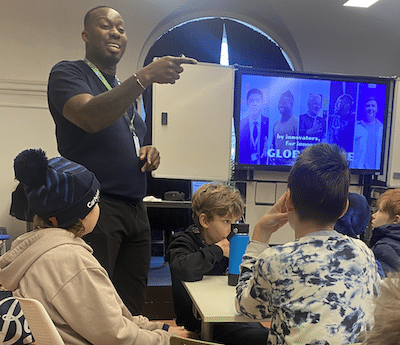 Návštěva školitelů z Global-Edge a jejich motivační program pro naše studenty