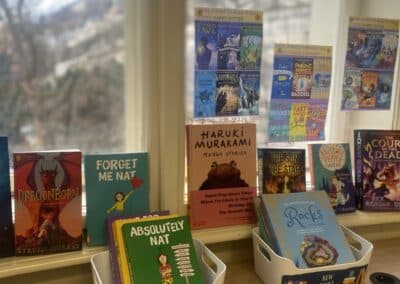 Books in the learning centre at Valdštejnská, secondary campus