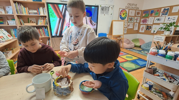 Project Learning encourages children to explore, create, and problem-solve by turning traditional lessons into interactive learning adventures.